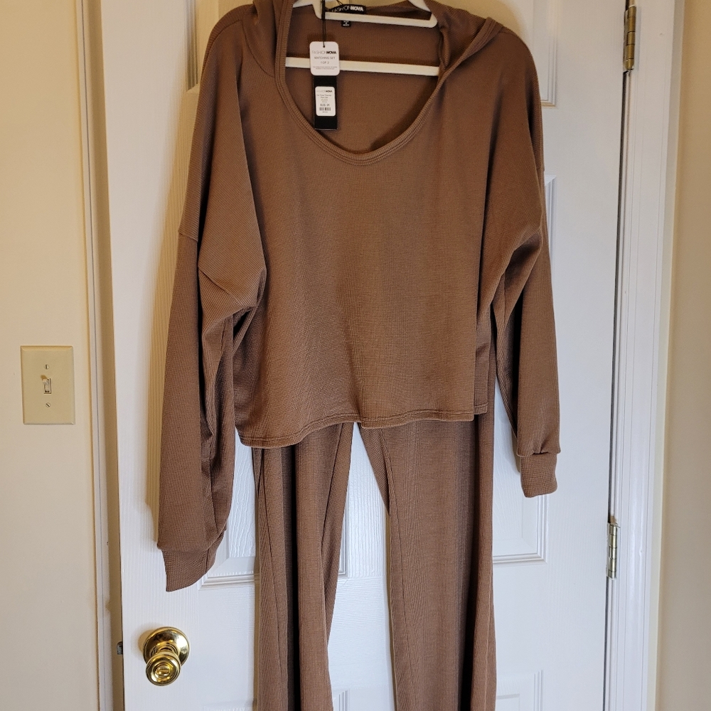 Fashion Nova "No Time Thermal Pant Set"